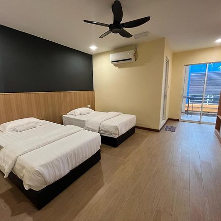 Halo Hotel Semporna Esterno foto